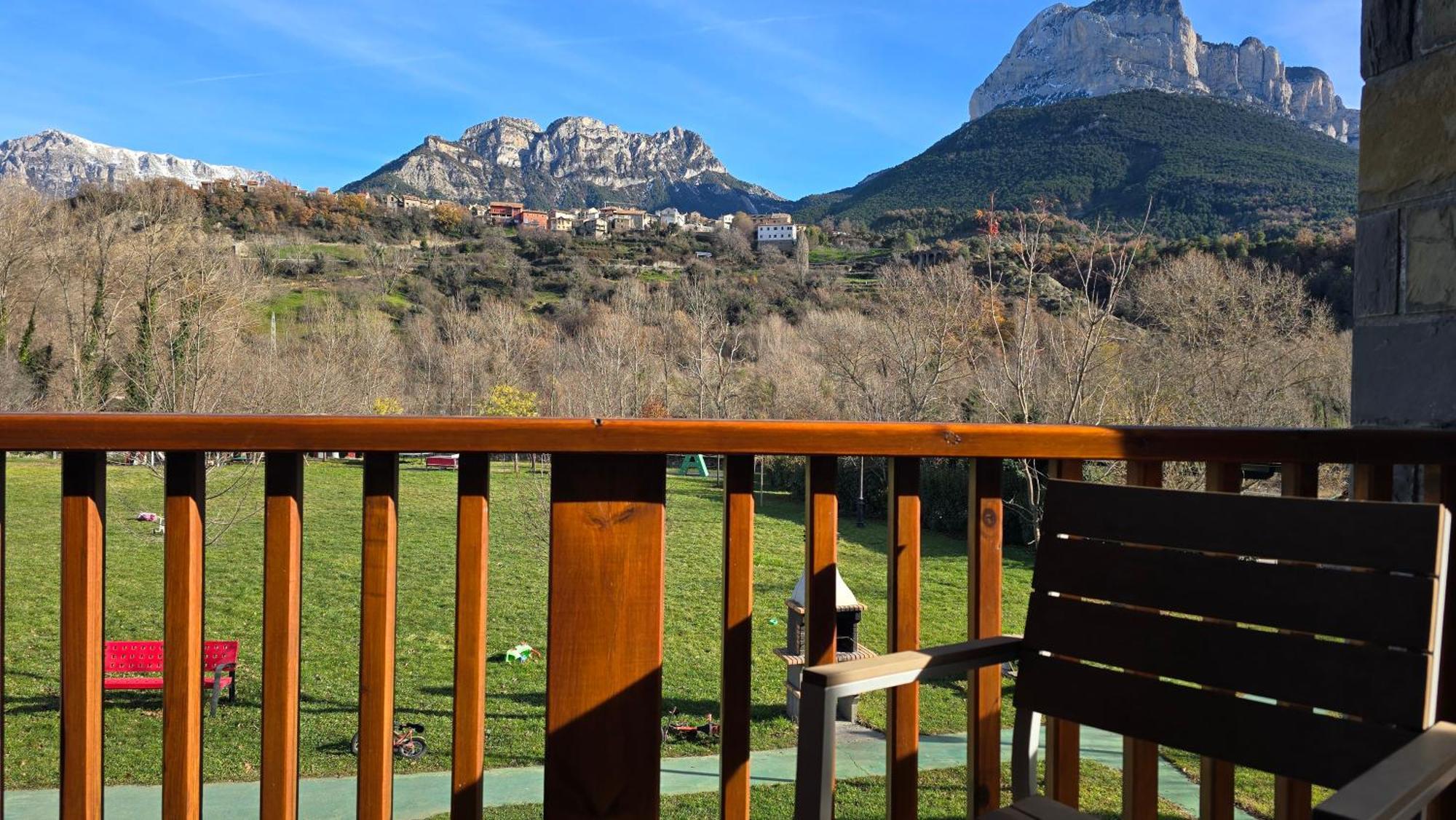 Maison d'hôtes Casas La Ribera Ordesa à Escalona Extérieur photo